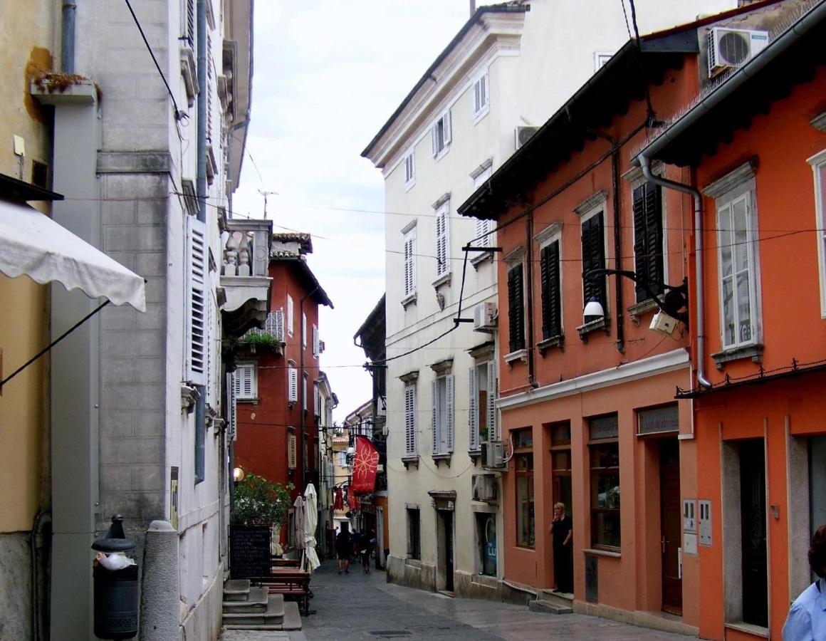 Happy Casa Oldtown Boutique Leilighet Koper Eksteriør bilde